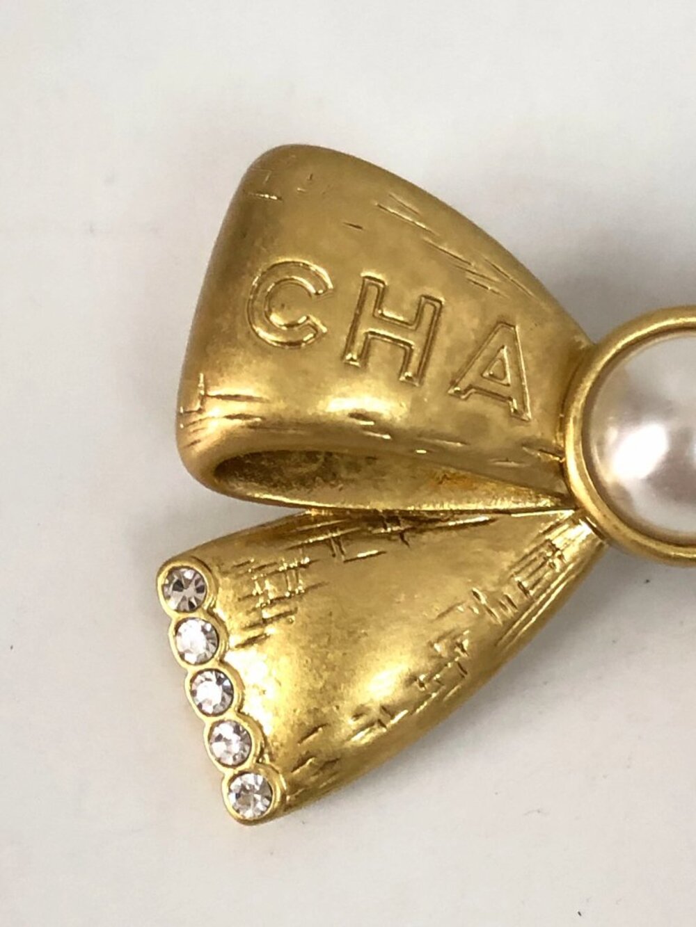 Pre-owned Vintage Chanel Brooch Elegant Jewelry - Picture 4 of 5